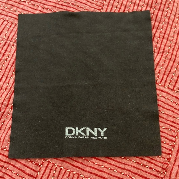 DKNY Donna Karan New York Elegant Black cloth for glasses / sunglasses - Picture 1 of 2
